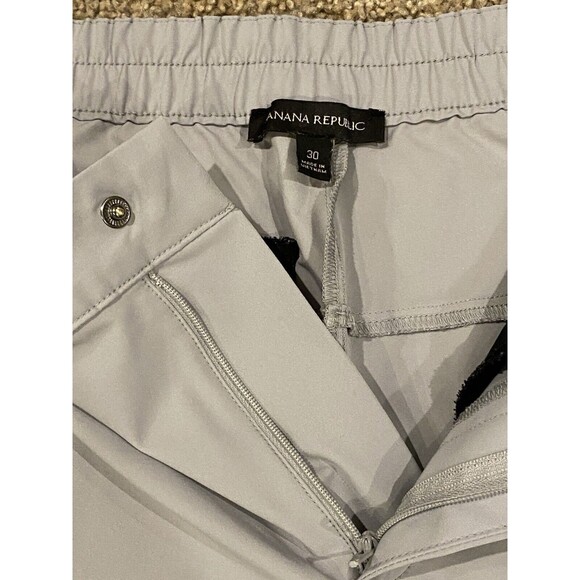 Banana Republic Motion Tech Hybrid Slim Fit Pant Men’s Size30 Light Gray Jogger - Picture 6 of 10
